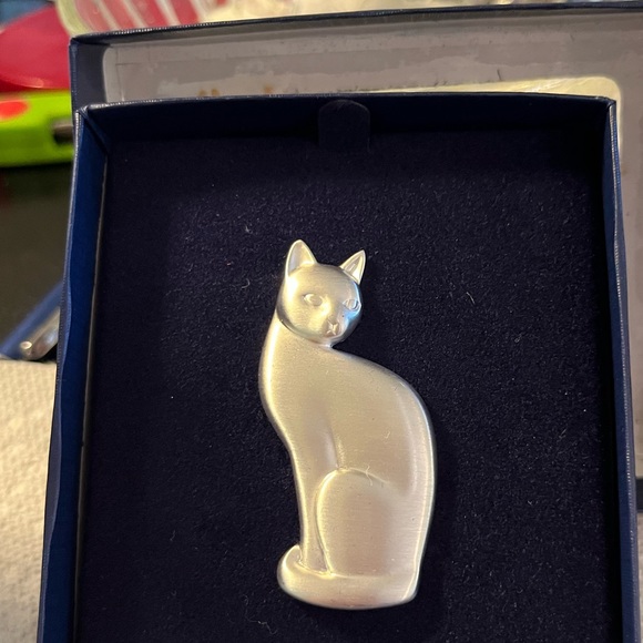 Really pretty new cat pin in box #140 - Picture 1 of 4